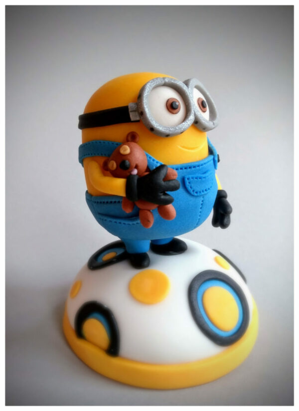 Minion Bob Tortenfigur aus Fondant